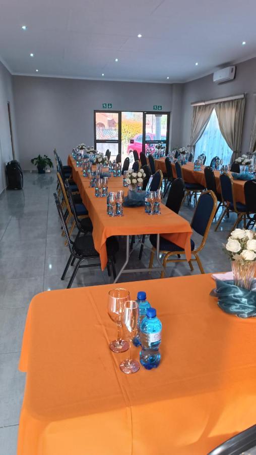 Lala Poa Guest House Клерксдорп Екстериор снимка